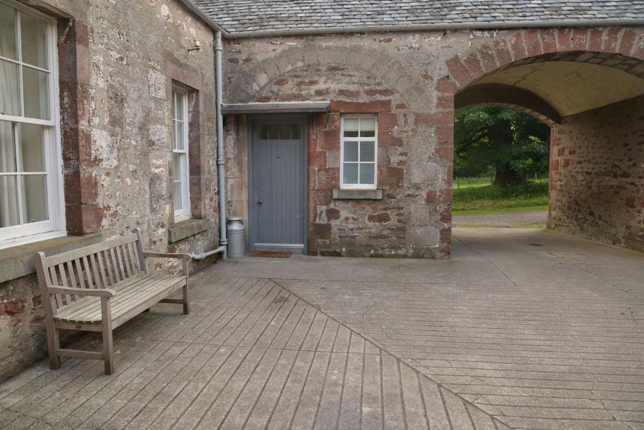 Old Leckie Farmstay Stirling Exteriör bild